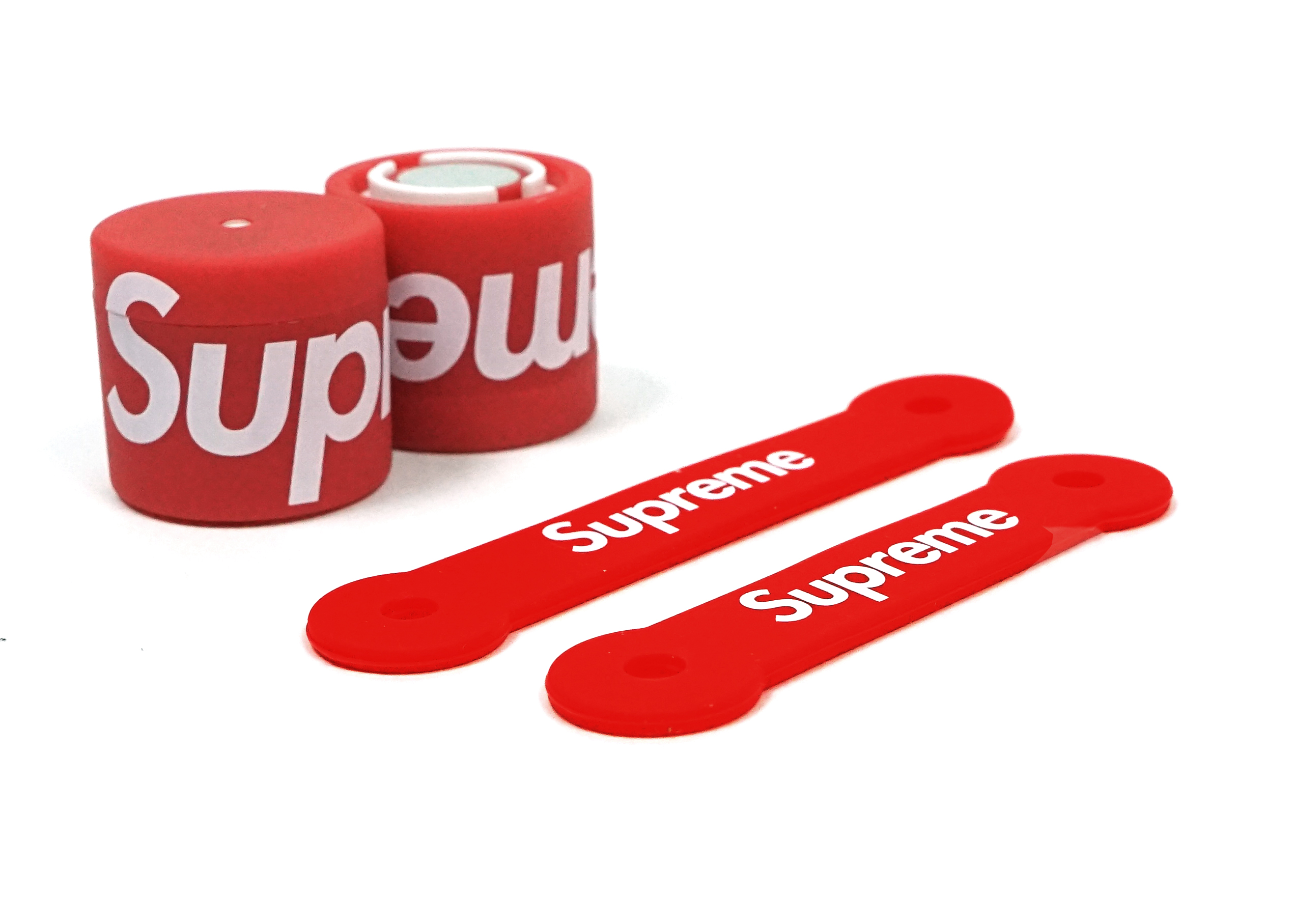 Supreme Lucetta Magnetic Bike Lights Red - FW18 - US Supreme Lucetta Magnetic Bike Lights Red - FW18 - US