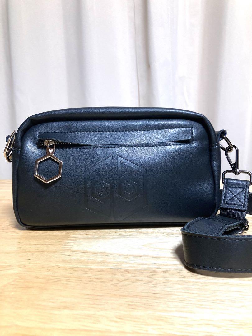 女王蜂　ミニバッグ　ショルダーバッグ　qb luxury mini bag