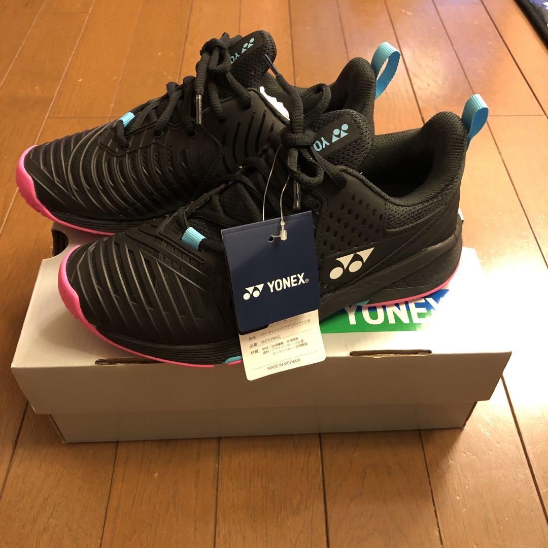 新品未使用 ヨネックステニスシューズ