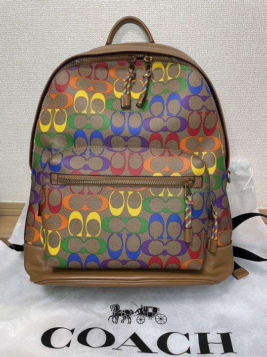 COACH(コーチ) 美品 レインボーシグネチャー リュック ☆使用回数少なめ☆