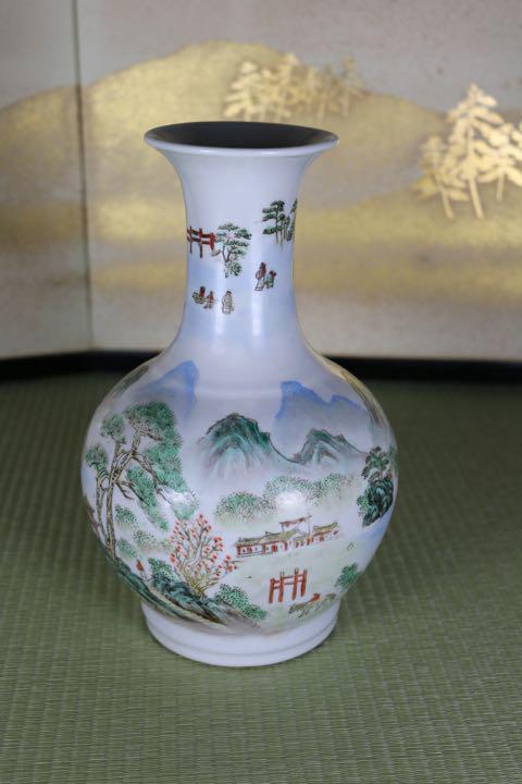 大清乾隆年製 中国古美術 唐物 壺 色絵 松 山水図 一輪差 骨董 高さ23cm