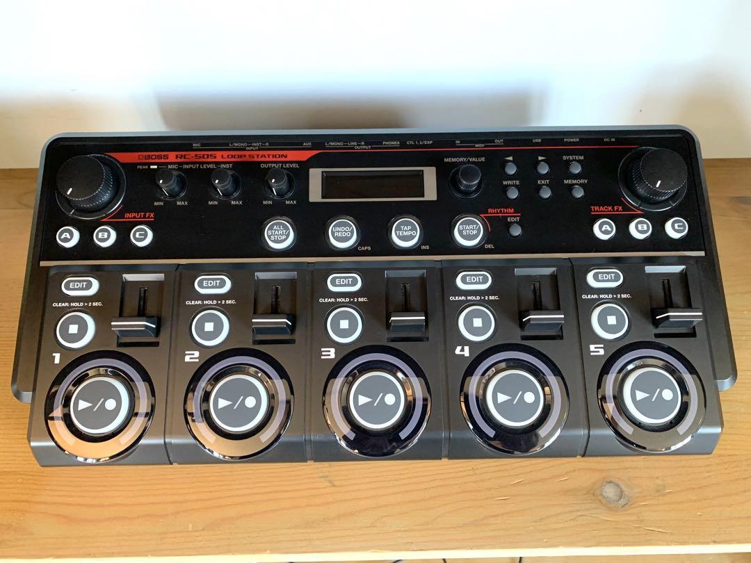 【美品】BOSS RC-505 Loop Station(テーブルトップモデル)
