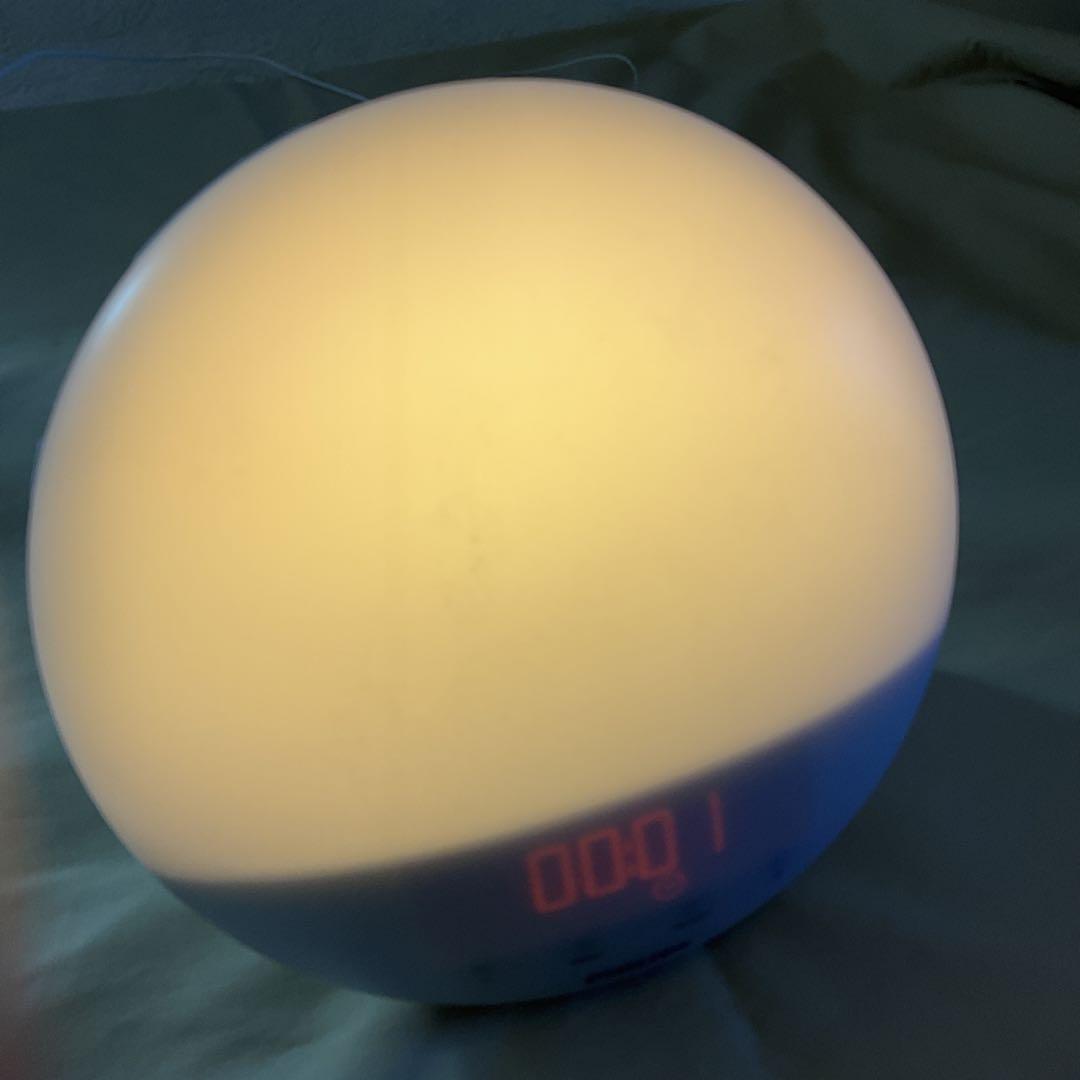 【中古】PHILIPS　ＳｍａｒｔＳｌｅｅｐ　光目覚まし時計　HF3519/15